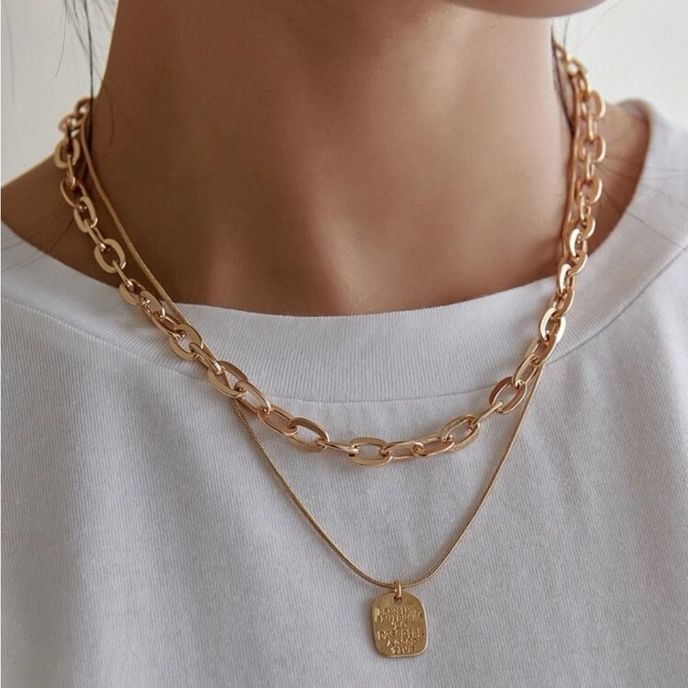New Layered Square Pendant Necklace